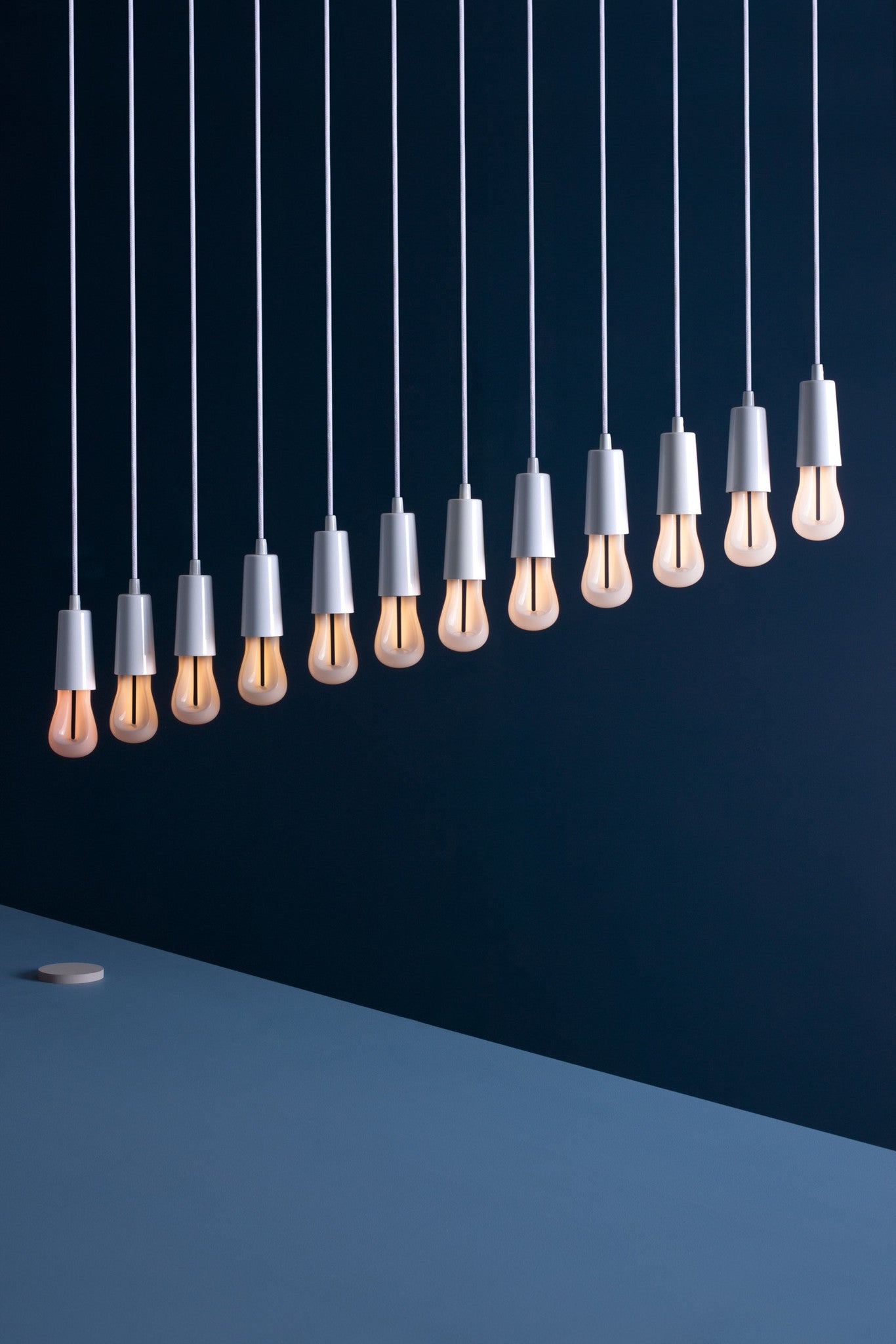 PLUMEN® Bulbs 002 (LED) - Three Cubes Lightings (Singapore)
