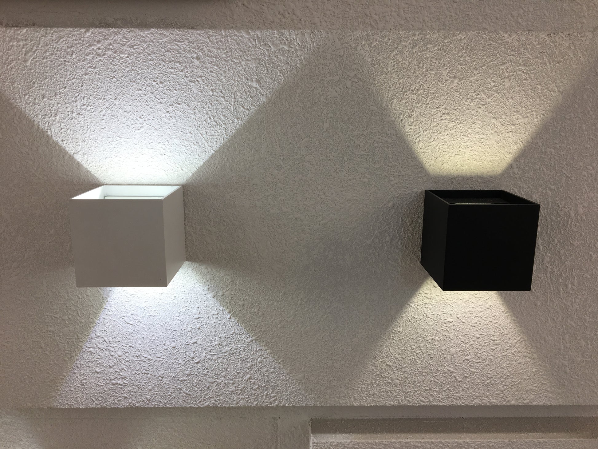 Outdoor Wall Light (SQUAREBOX) - Three Cubes Lightings (Singapore)